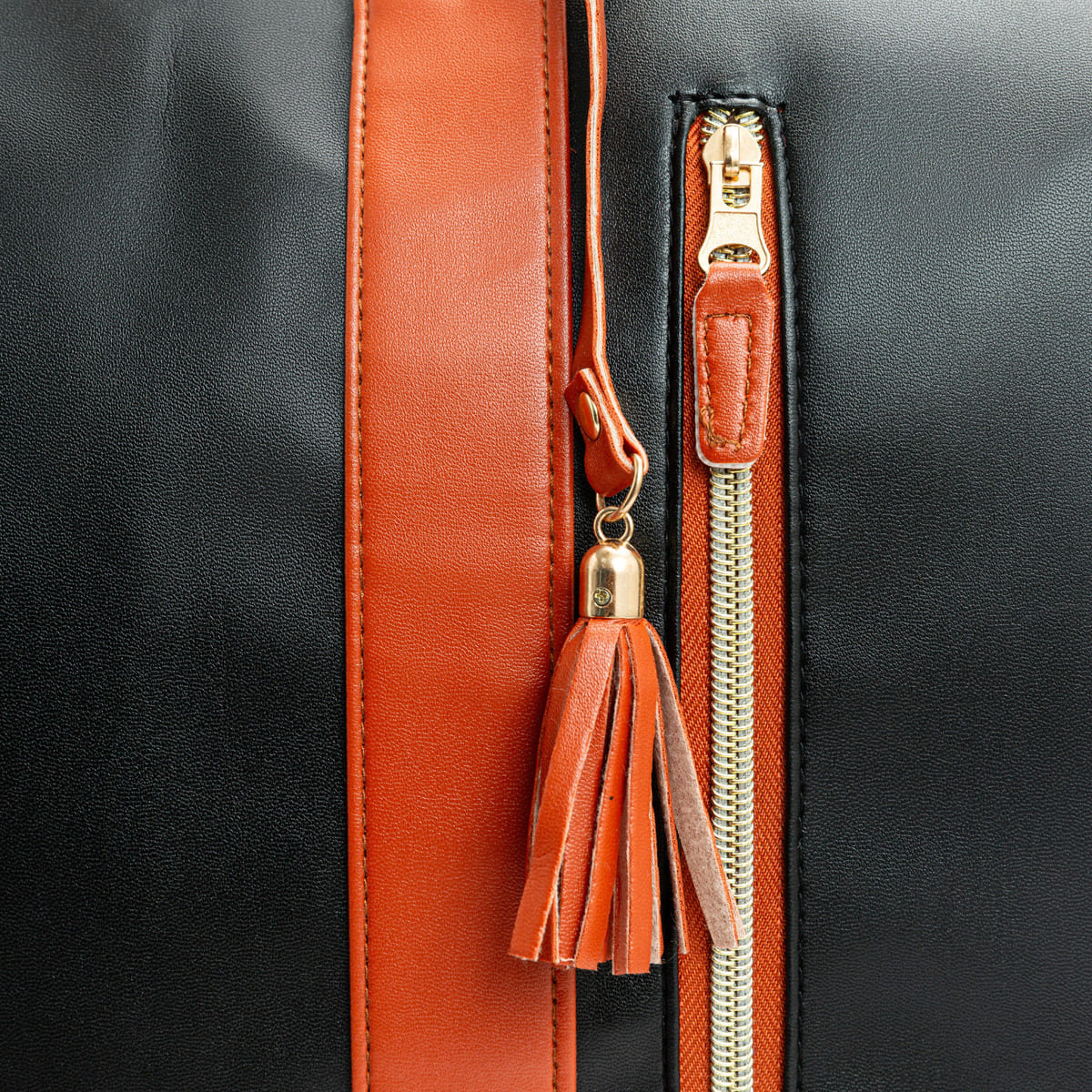 Velora Travel Bag™